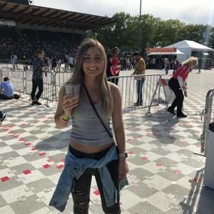 Meet your Posher, Linaya